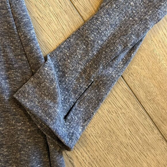 LIKE NEW ATHLETA BLISS HOODIE DRESS IN BLUE GRAY SIZE XS - Picture 5 of 8